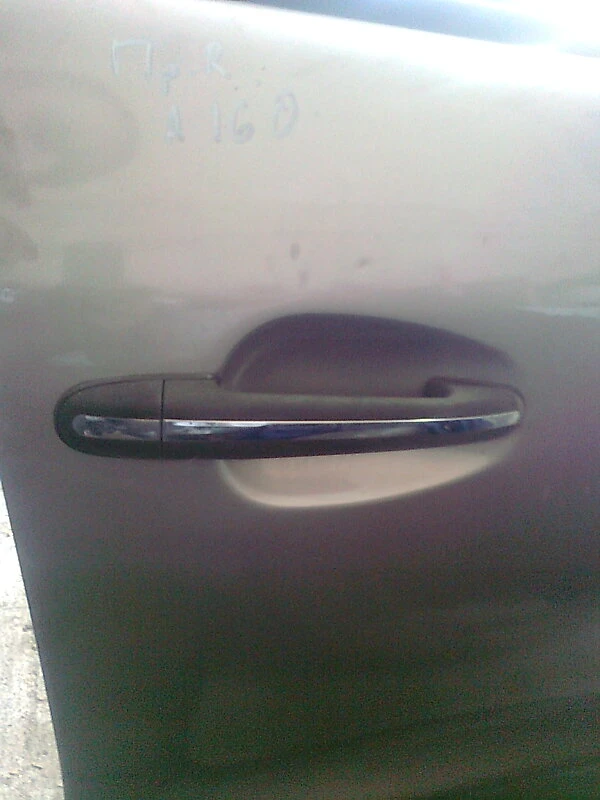 външна дръжка (предна дясна) за Мерцедес A160 (1)