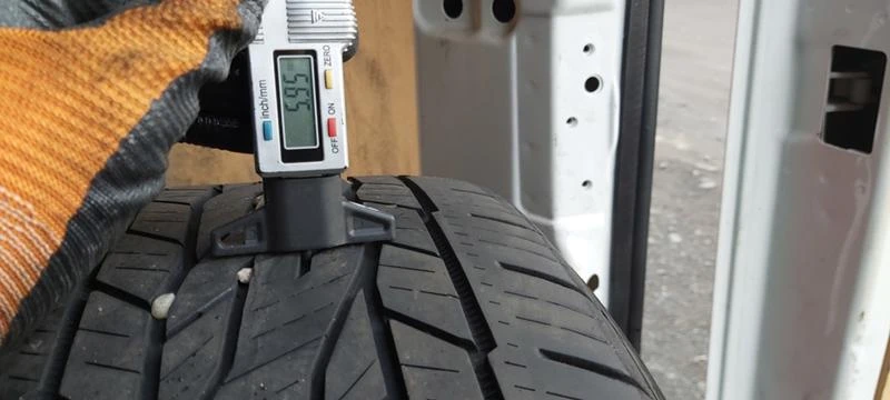 Гуми Всесезонни 225/55R18, снимка 4 - Гуми и джанти - 31352025