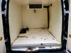 Ford Connect 1.6 d-ХЛАДИЛЕН, снимка 17