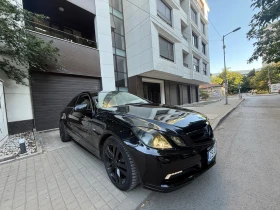Mercedes-Benz E 220 Amg Black Brutal Edition/Купе/Автомат/Exlussive, снимка 1