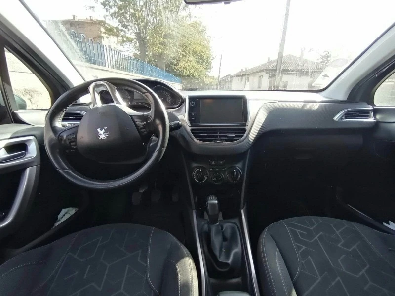 Peugeot 2008, снимка 7 - Автомобили и джипове - 47990276