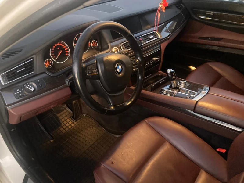 BMW 730 730d, снимка 17 - Автомобили и джипове - 49161288