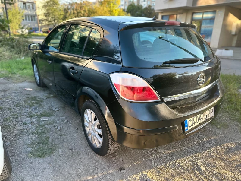 Opel Astra, снимка 6 - Автомобили и джипове - 47384852