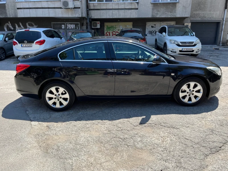 Opel Insignia, снимка 4 - Автомобили и джипове - 47398572