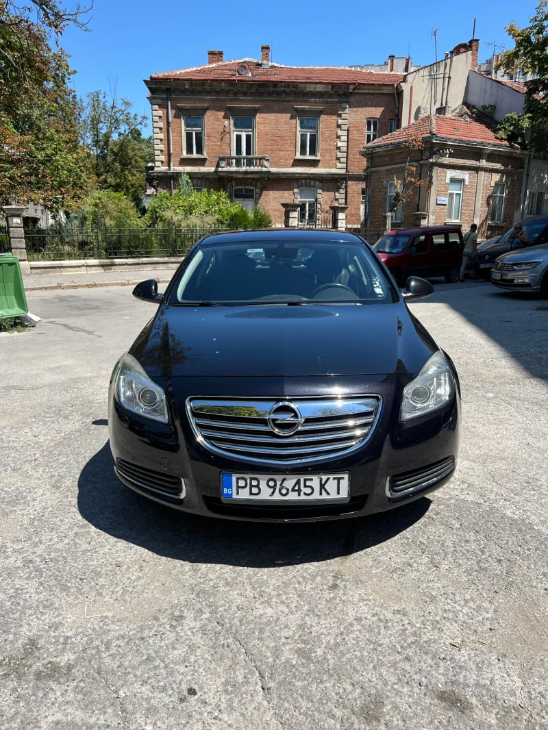 Opel Insignia, снимка 1 - Автомобили и джипове - 47398572