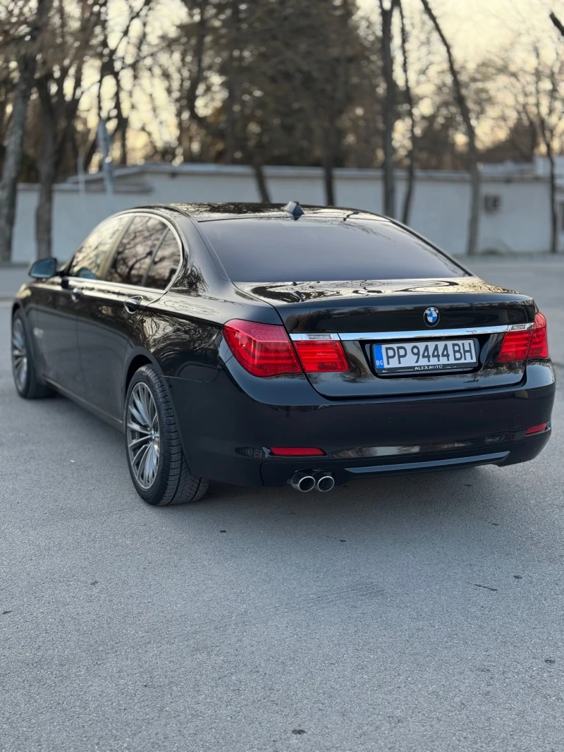 BMW 730 Дистроник Head-up Вакум и др ОБСЛУЖЕНА!!, снимка 5 - Автомобили и джипове - 49553386