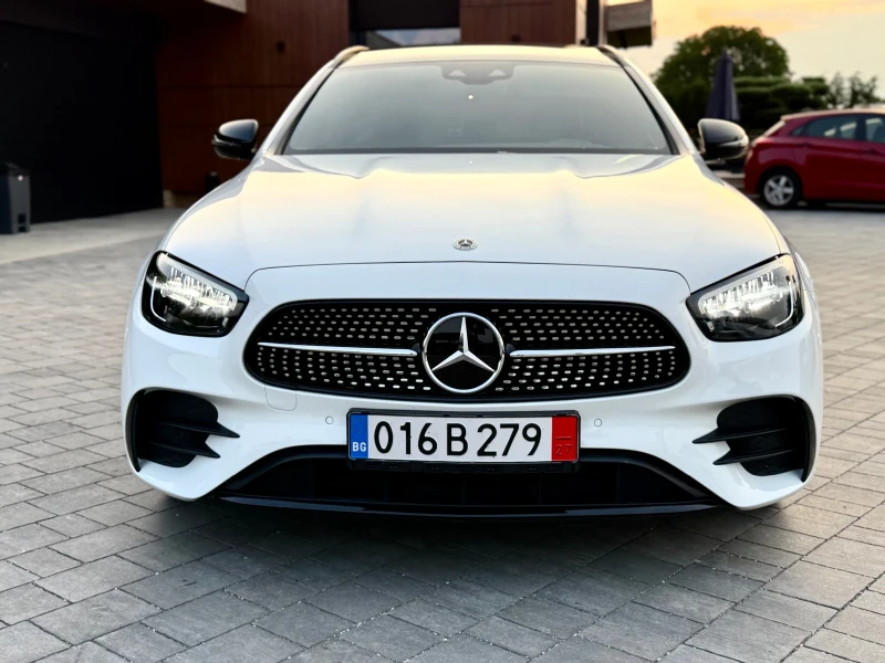 Mercedes-Benz E 220 4-matic= AMG= Подгрев-Burmeister= Панорама, снимка 9 - Автомобили и джипове - 50110523