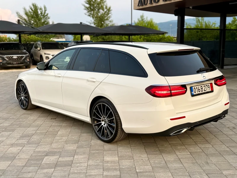 Mercedes-Benz E 220 4-matic= AMG= Подгрев-Burmeister= Панорама, снимка 6 - Автомобили и джипове - 50110523