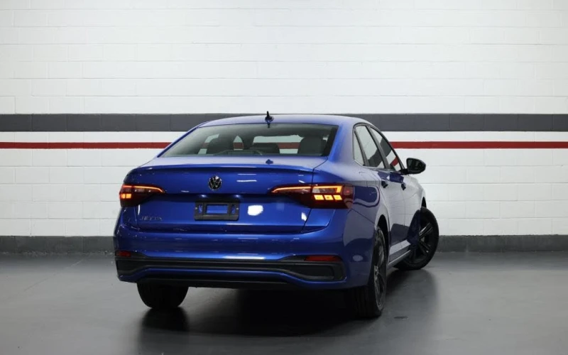 VW Jetta 1.5T Comfortline FWD * АвтоКредит* (ЦЕНА ДО БГ), снимка 2 - Автомобили и джипове - 52631575