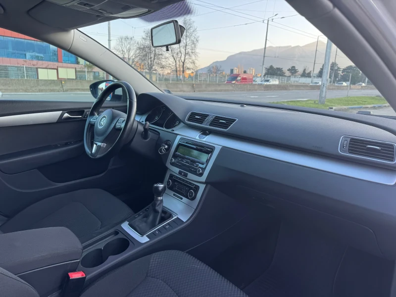 VW Passat 2.0TDI-140ps, снимка 13 - Автомобили и джипове - 52774412