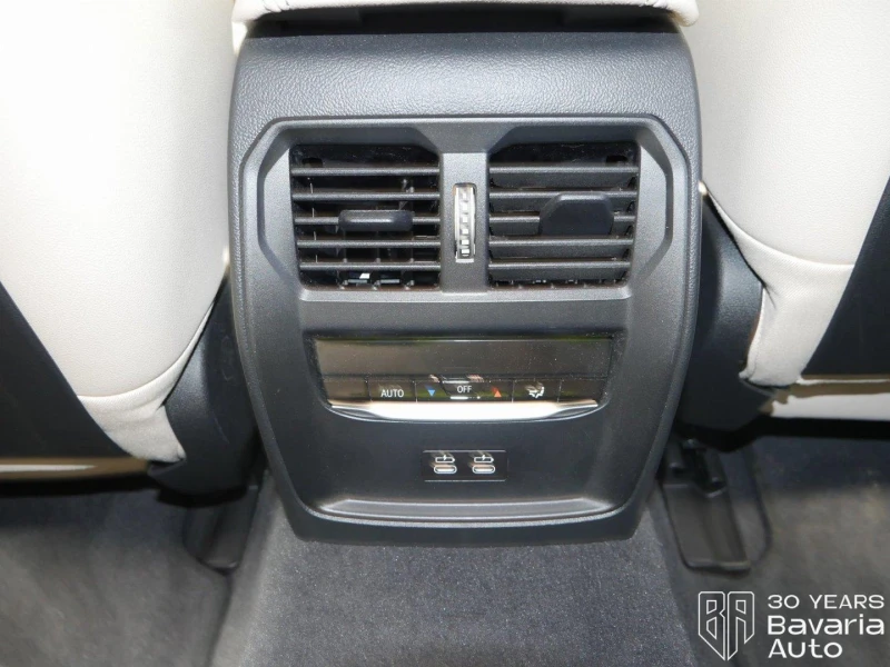 BMW i4 40 eDrive M Sport Paket, снимка 13 - Автомобили и джипове - 52834283