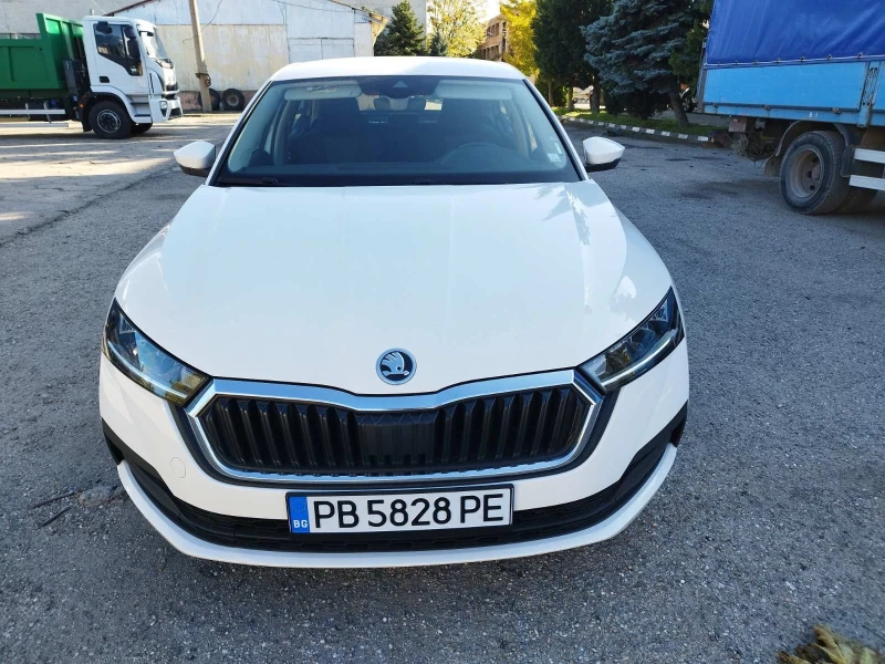 Skoda Octavia, снимка 2 - Автомобили и джипове - 52959757