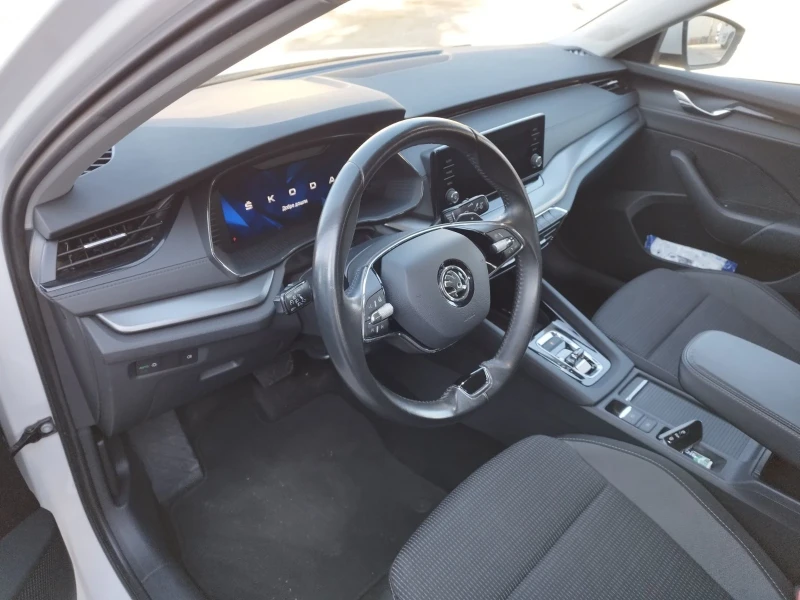 Skoda Octavia, снимка 6 - Автомобили и джипове - 52959757