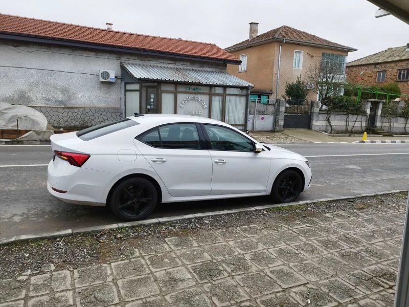 Skoda Octavia, снимка 9 - Автомобили и джипове - 52959757