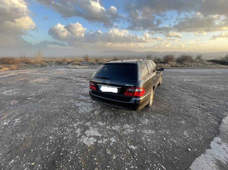 Mercedes-Benz E 320 4matic evo, снимка 3 - Автомобили и джипове - 53022998