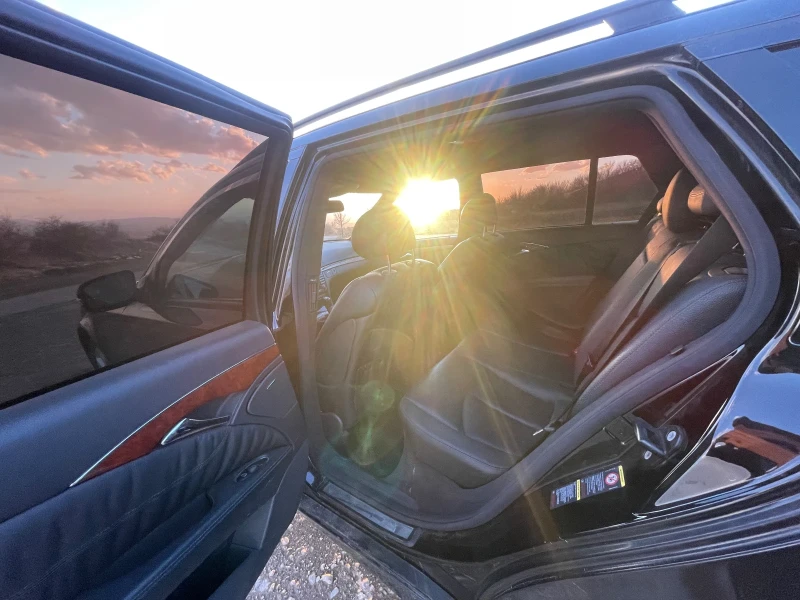 Mercedes-Benz E 320 4matic evo, снимка 4 - Автомобили и джипове - 53022998