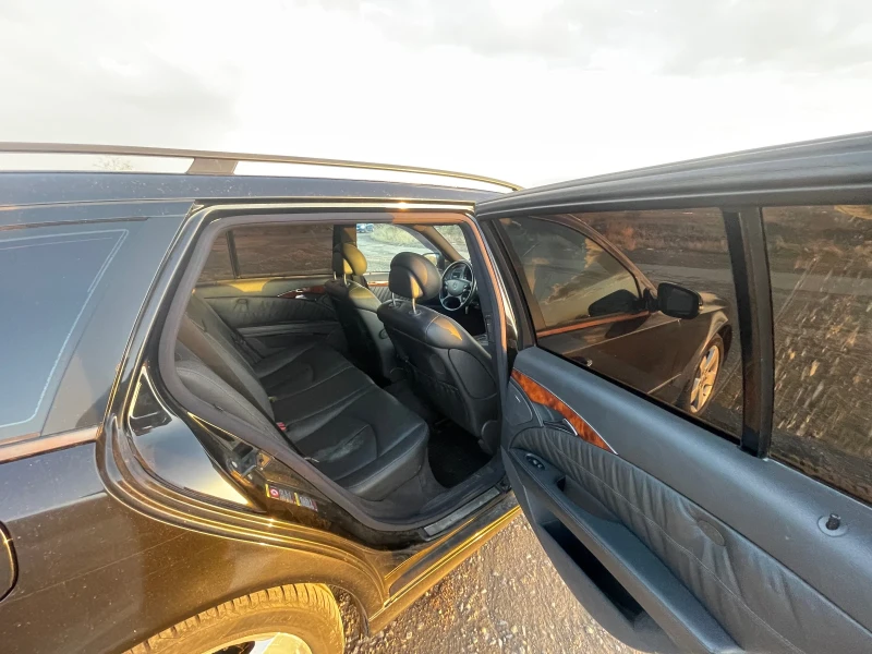 Mercedes-Benz E 320 4matic evo, снимка 5 - Автомобили и джипове - 53022998