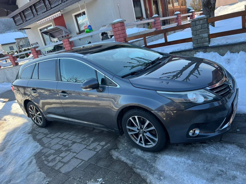 Toyota Avensis 2.2, снимка 2 - Автомобили и джипове - 53329000