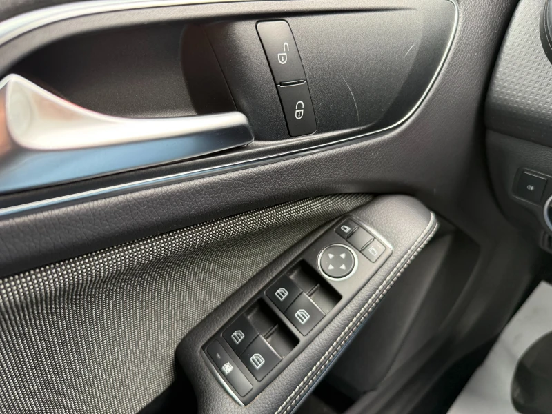 Mercedes-Benz A 160, снимка 14 - Автомобили и джипове - 53391368