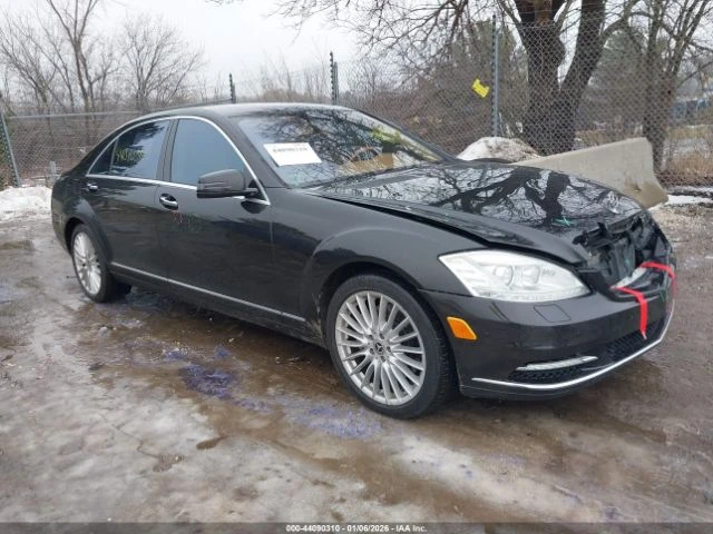 Mercedes-Benz S 550 5.5* V8* 4MATIC* FACELIFT* ОБДУХВАНЕ* МАСАЖ* , снимка 3 - Автомобили и джипове - 53313950