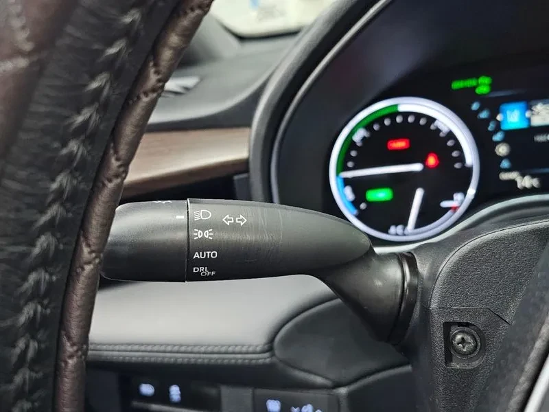 Toyota Avalon 5Th Generation 2.5 Hybrid, снимка 17 - Автомобили и джипове - 56560482