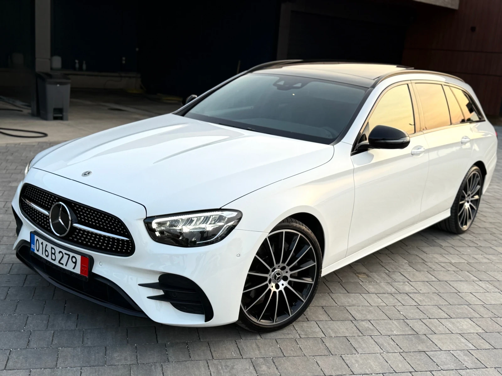 Mercedes-Benz E 220 4-matic= AMG= Подгрев-Burmeister= Панорама - изображение 8
