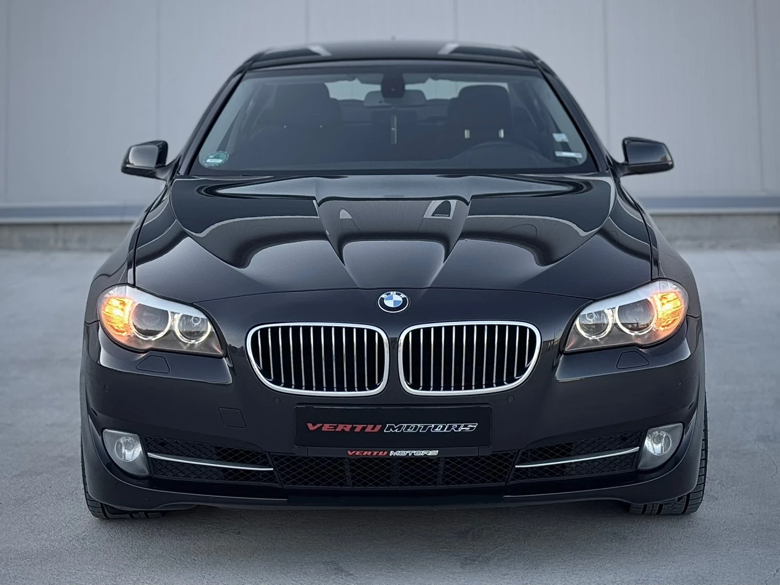 BMW 535 Memory / 19zoll / Ambient / 313hp / Navi / 8 ZF - изображение 2
