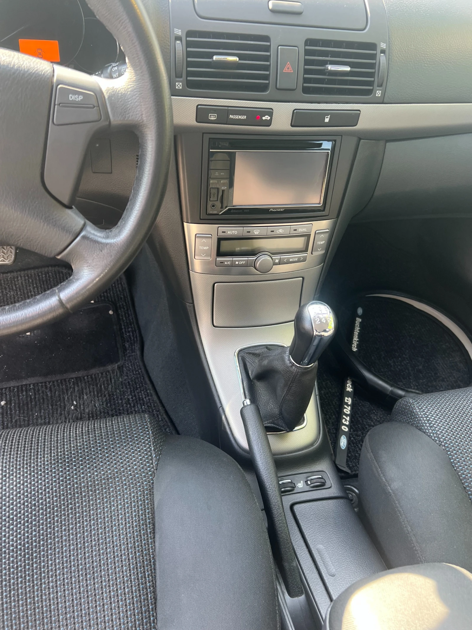 Toyota Avensis 1.8 Sol Facelift - изображение 9