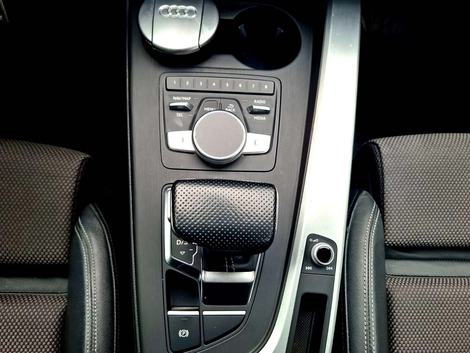 Audi A4 2, 0 TDi Quattro Sedan | Mobile.bg   14