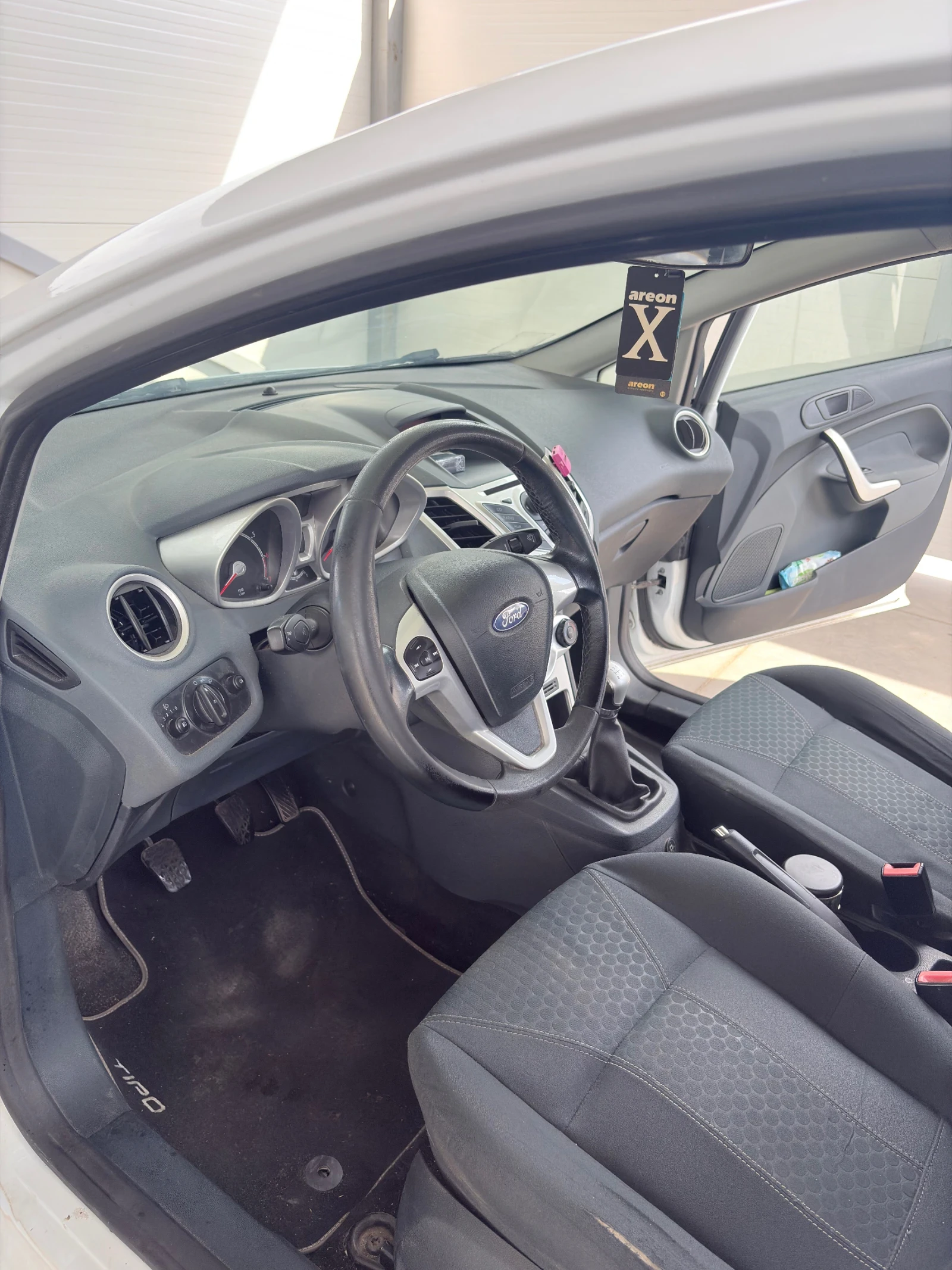 Ford Fiesta  - изображение 8
