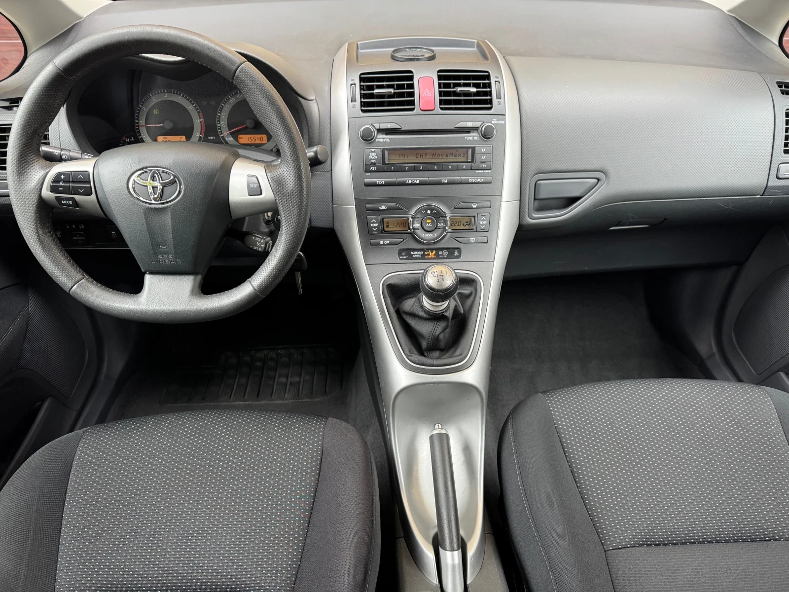 Toyota Auris 1.6vvt-i-132ps-155хил.км - изображение 10