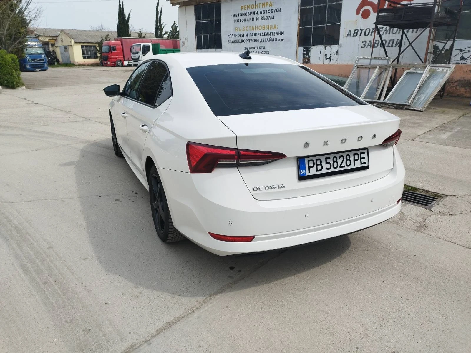 Skoda Octavia, снимка 3 - Автомобили и джипове - 54181724
