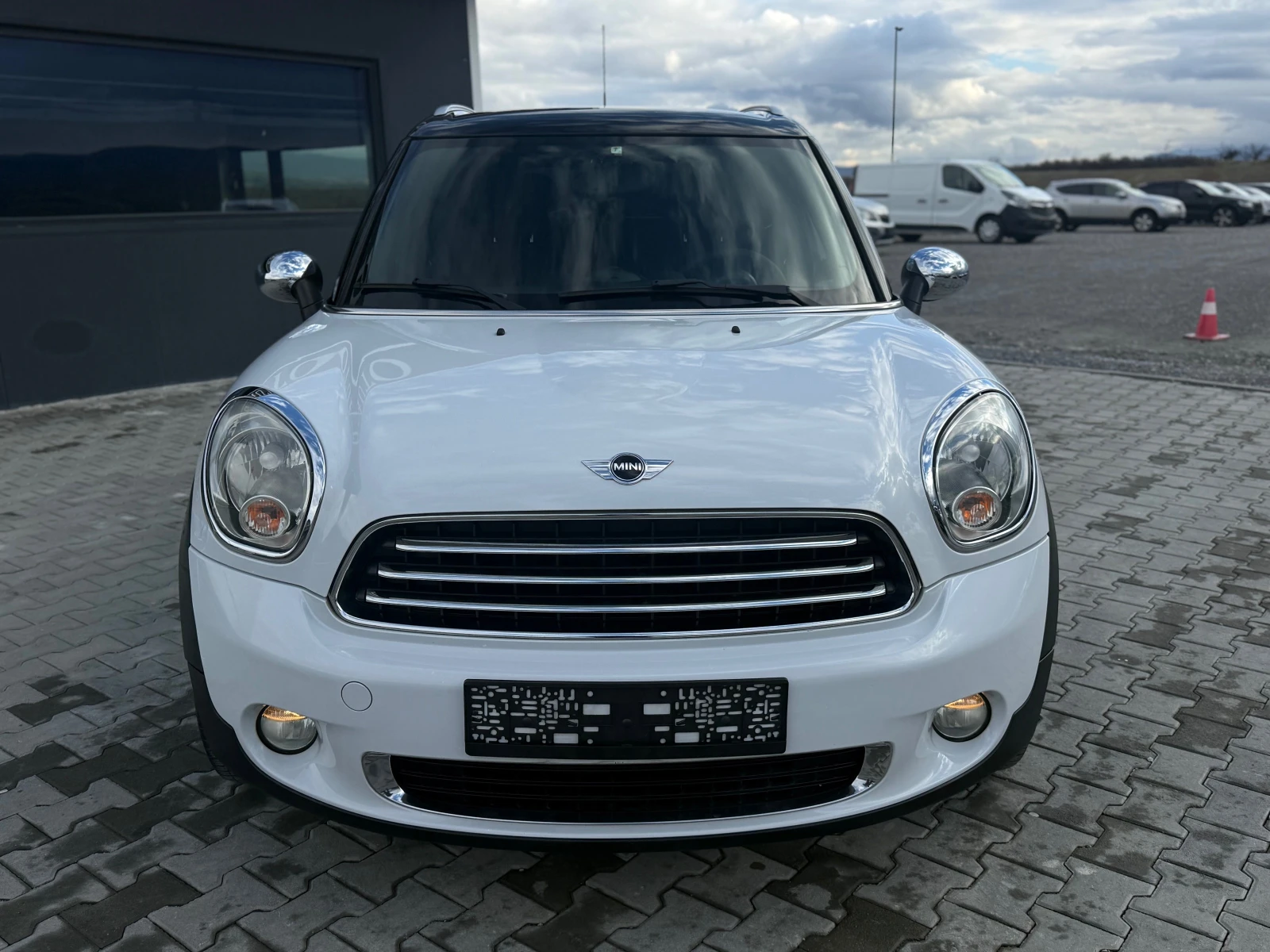 Mini Cooper 2.0 d ALL4 (4x4) Навигация Собствен лизинг !!!! - изображение 2