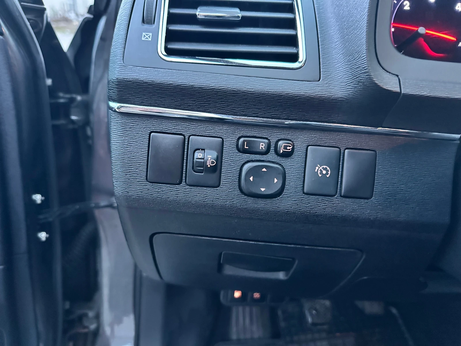 Toyota Avensis 2.2 | Mobile.bg � ����������� 14