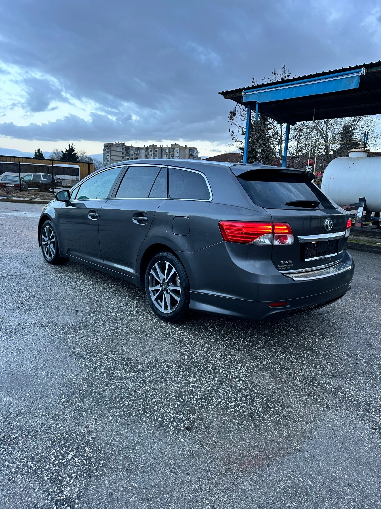 Toyota Avensis 2.2 | Mobile.bg � ����������� 7