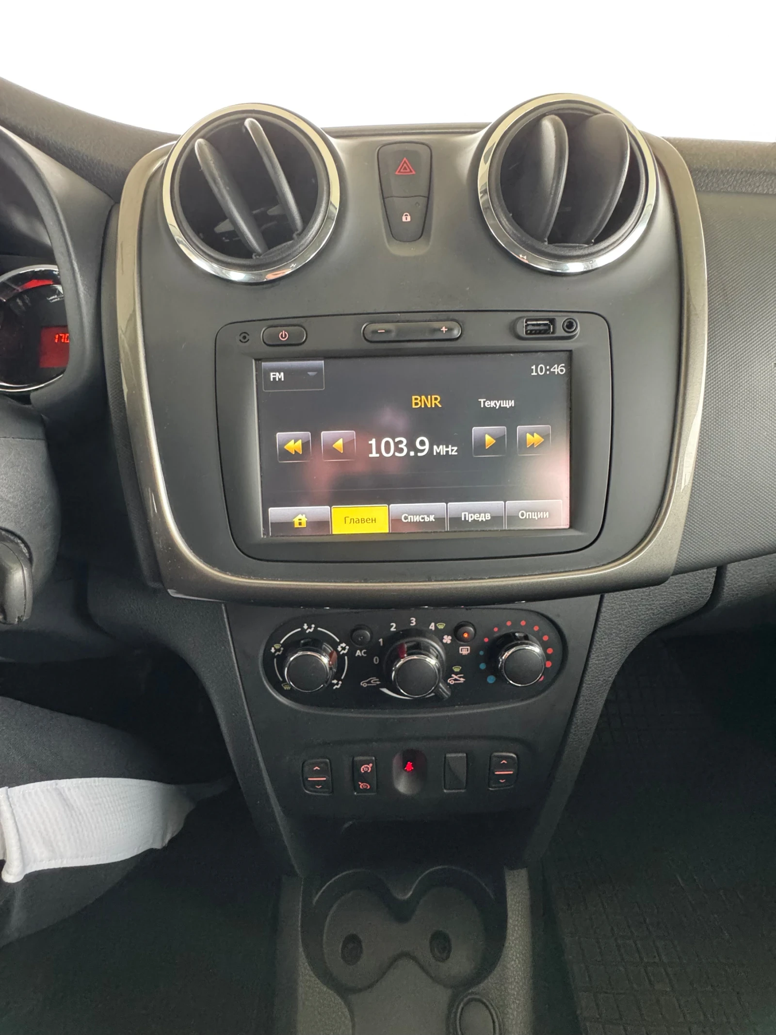 Dacia Logan 1.5dci, 170000км - изображение 10