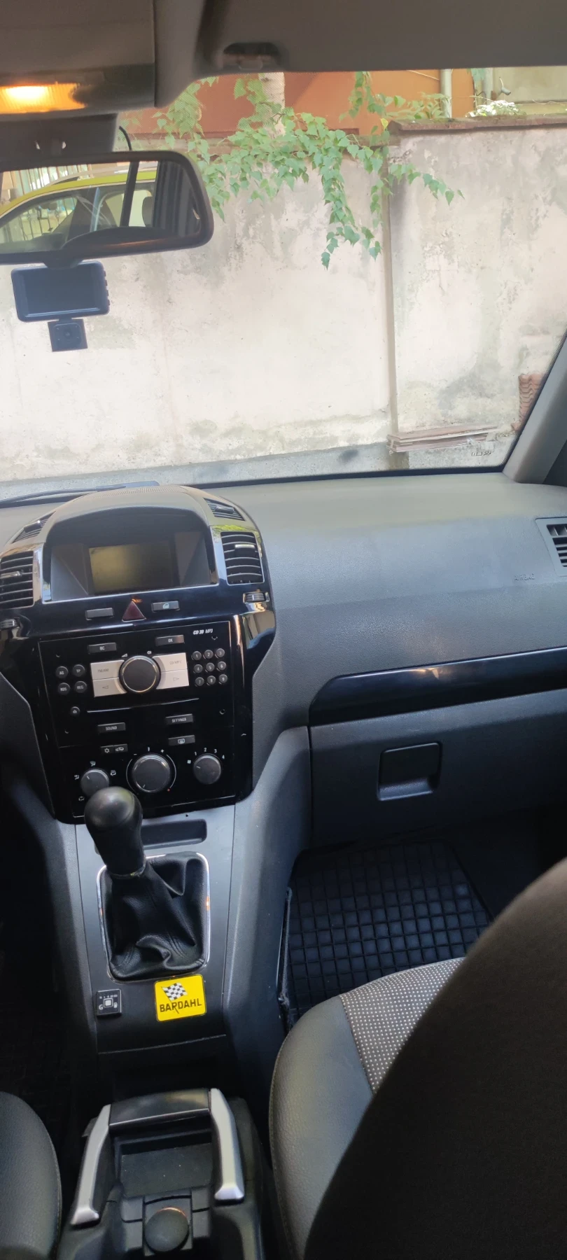 Opel Zafira  - изображение 8