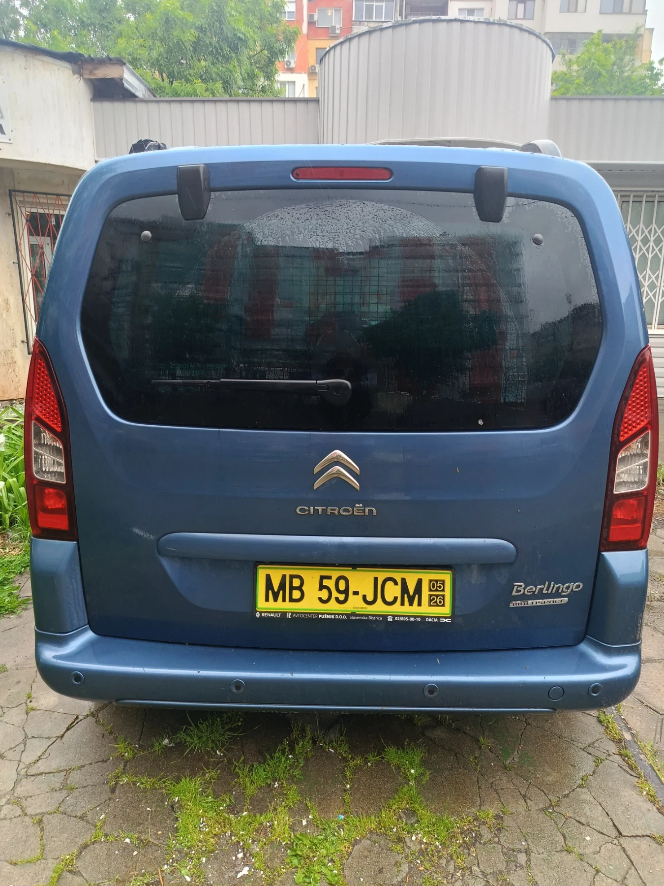 Citroen Berlingo 1.6 hdi, снимка 4 - Автомобили и джипове - 54364925