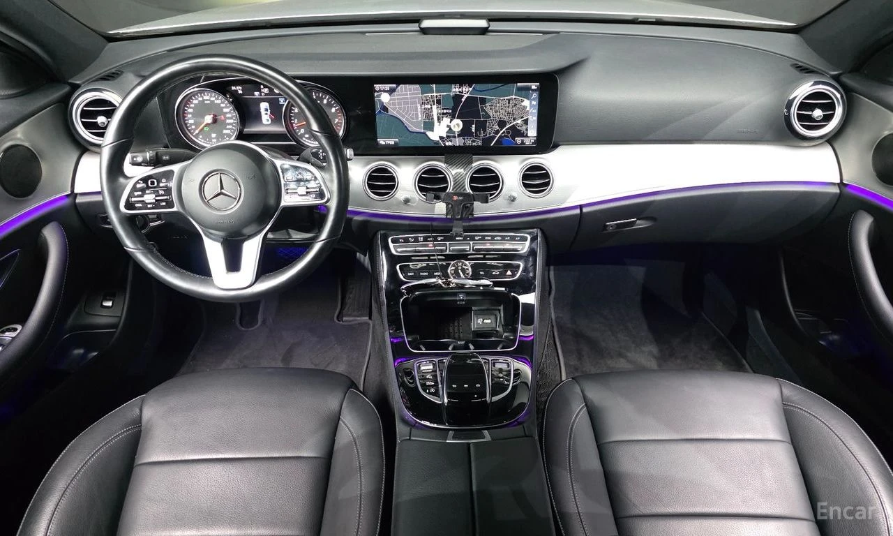 Mercedes-Benz E 300 Avantgarde* FACE* AMBIENT* ПОДГРЕВ* КАМЕРА* , снимка 8 - Автомобили и джипове - 54555106