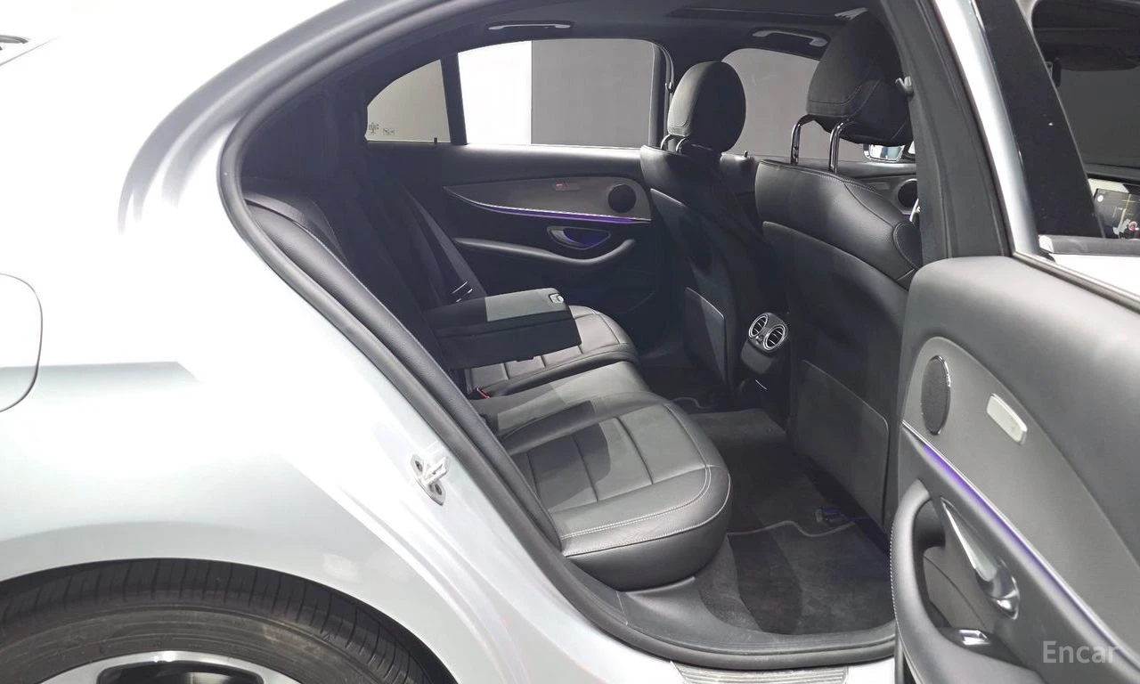 Mercedes-Benz E 300 Avantgarde* FACE* AMBIENT* ПОДГРЕВ* КАМЕРА* , снимка 14 - Автомобили и джипове - 54555106