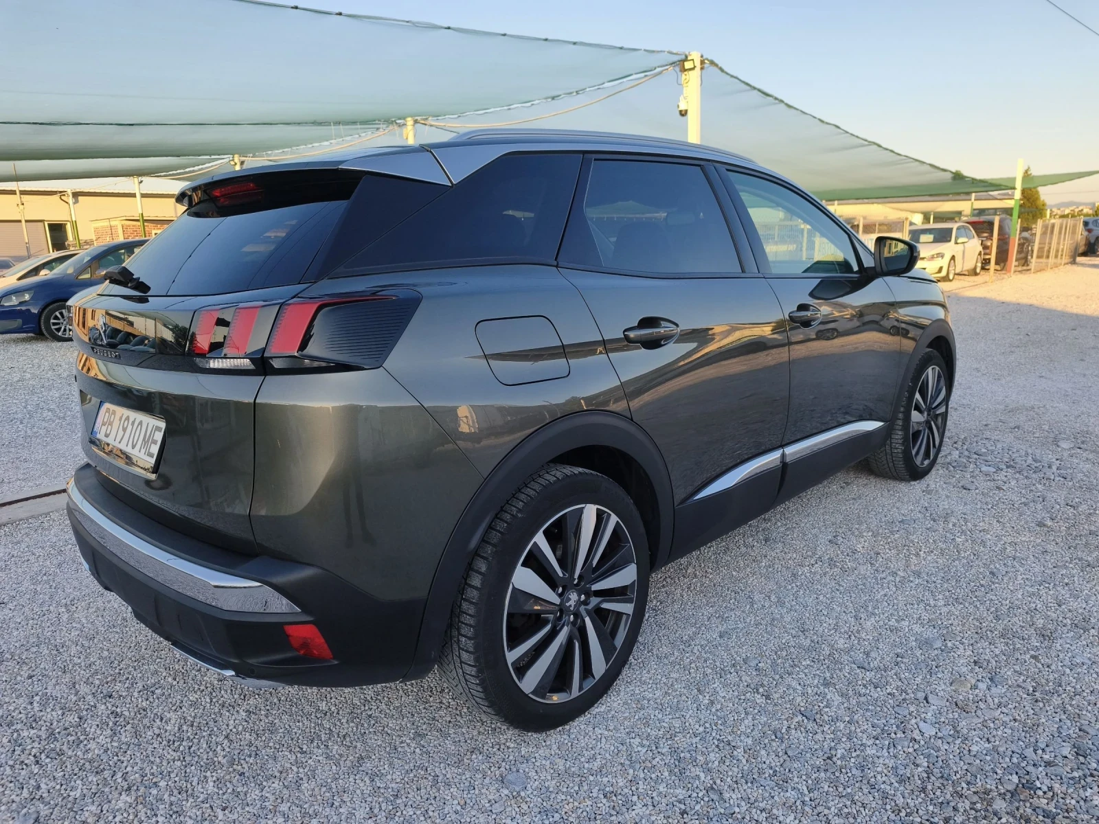 Peugeot 3008 1.2 turbo, снимка 6 - Автомобили и джипове - 54556411