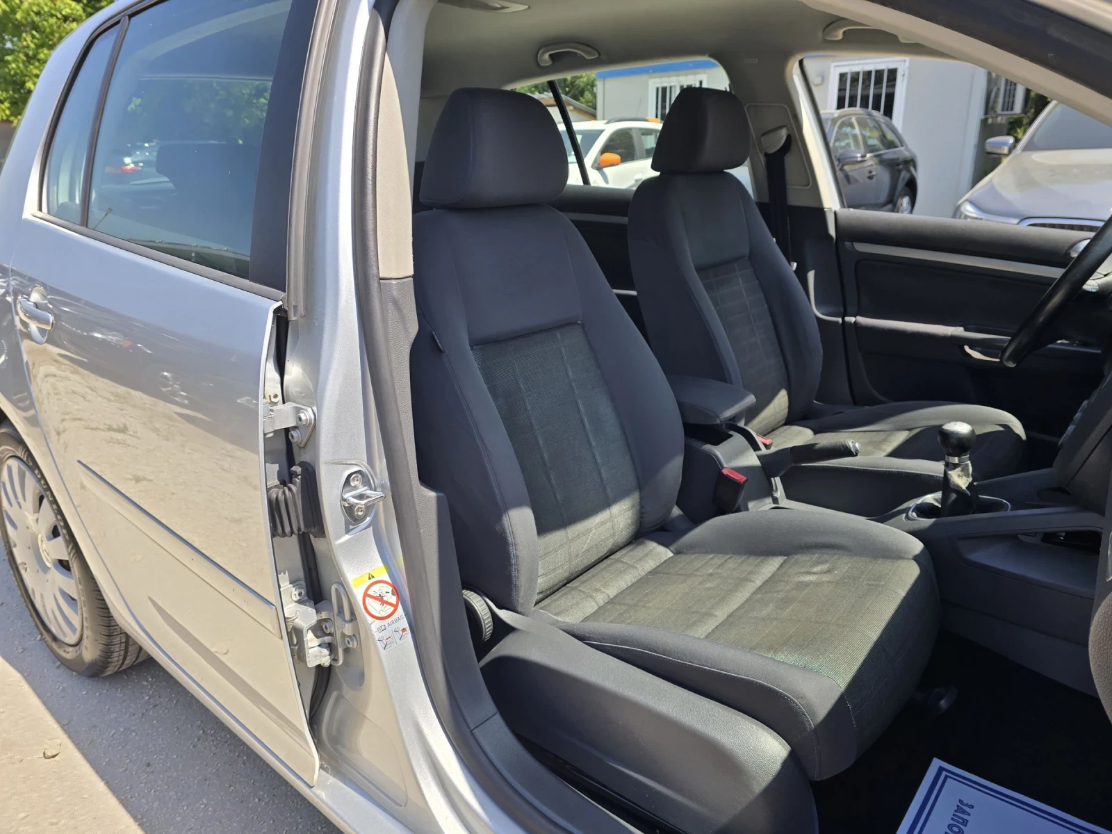 VW Golf 1.9TDI 105к.с Топ състояние , снимка 12 - Автомобили и джипове - 55091647