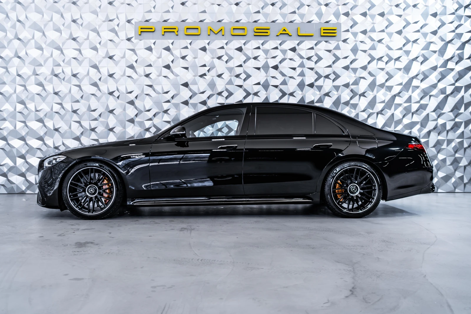 Mercedes-Benz S 63 AMG E Performance L* Headup* Carbon* Ceramic* NightP* , снимка 3 - Автомобили и джипове - 55103597