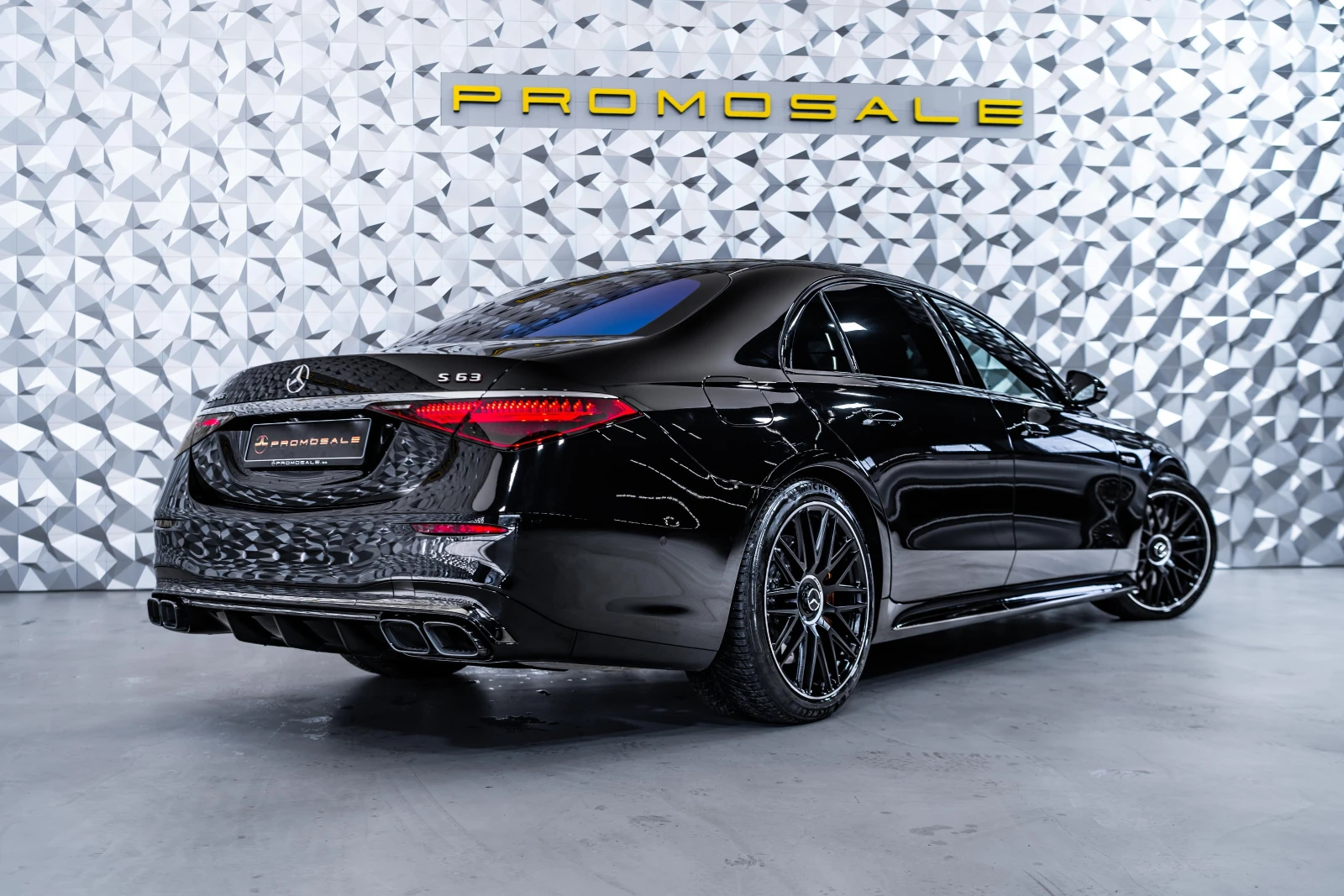 Mercedes-Benz S 63 AMG E Performance L* Headup* Carbon* Ceramic* NightP* , снимка 4 - Автомобили и джипове - 55103597