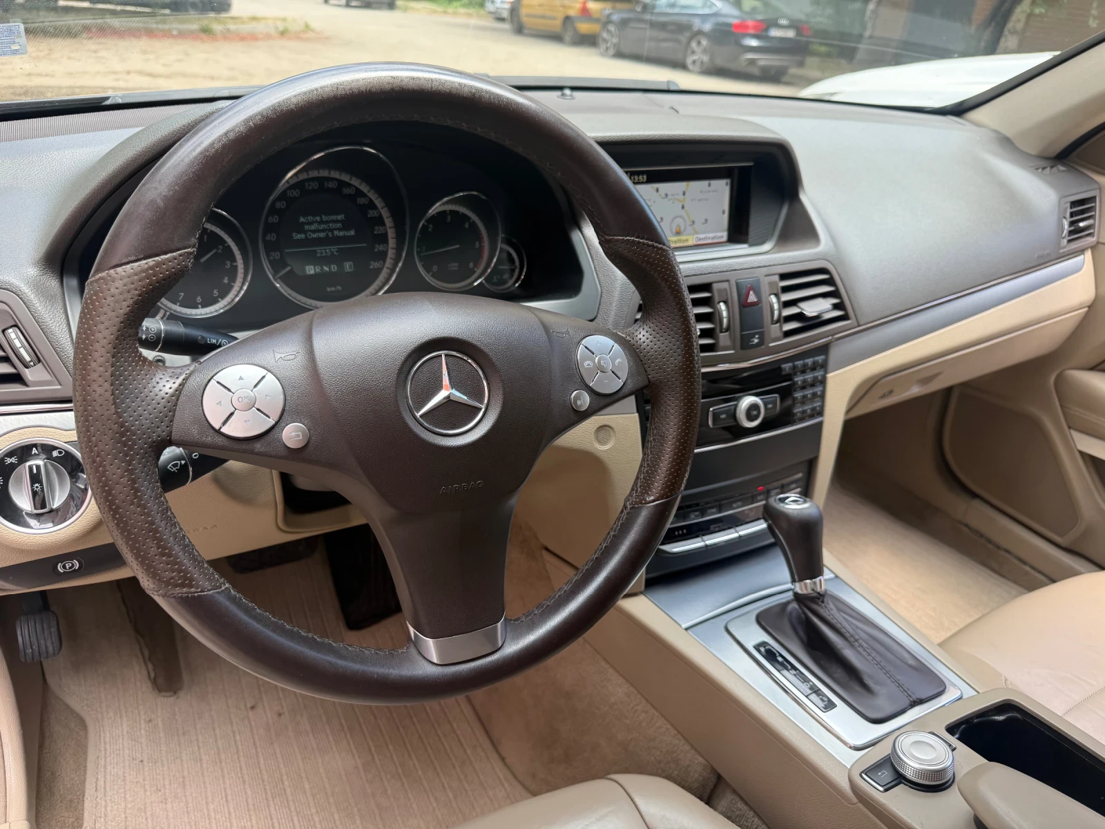Mercedes-Benz E 220 Amg Black Brutal Edition/Купе/Автомат/Exlussive, снимка 12 - Автомобили и джипове - 55695947