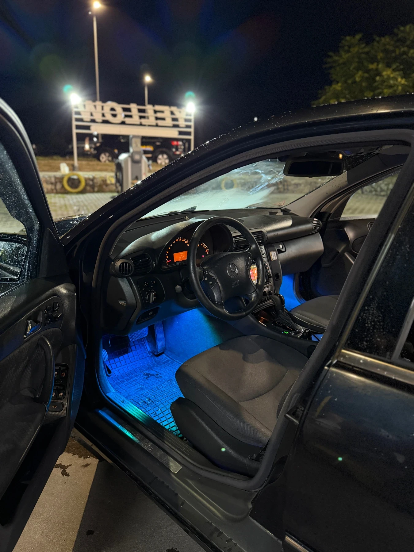 Mercedes-Benz C 320 | 3.2 V6 | 218 �.�. | ��������� | ��� | FULL ����� | Mobile.bg � ����������� 8