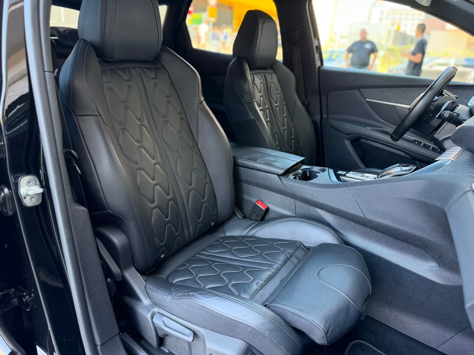 Peugeot 3008 GT-LINE* АВТОМАТИК* КАМЕРА* , снимка 12 - Автомобили и джипове - 55467600