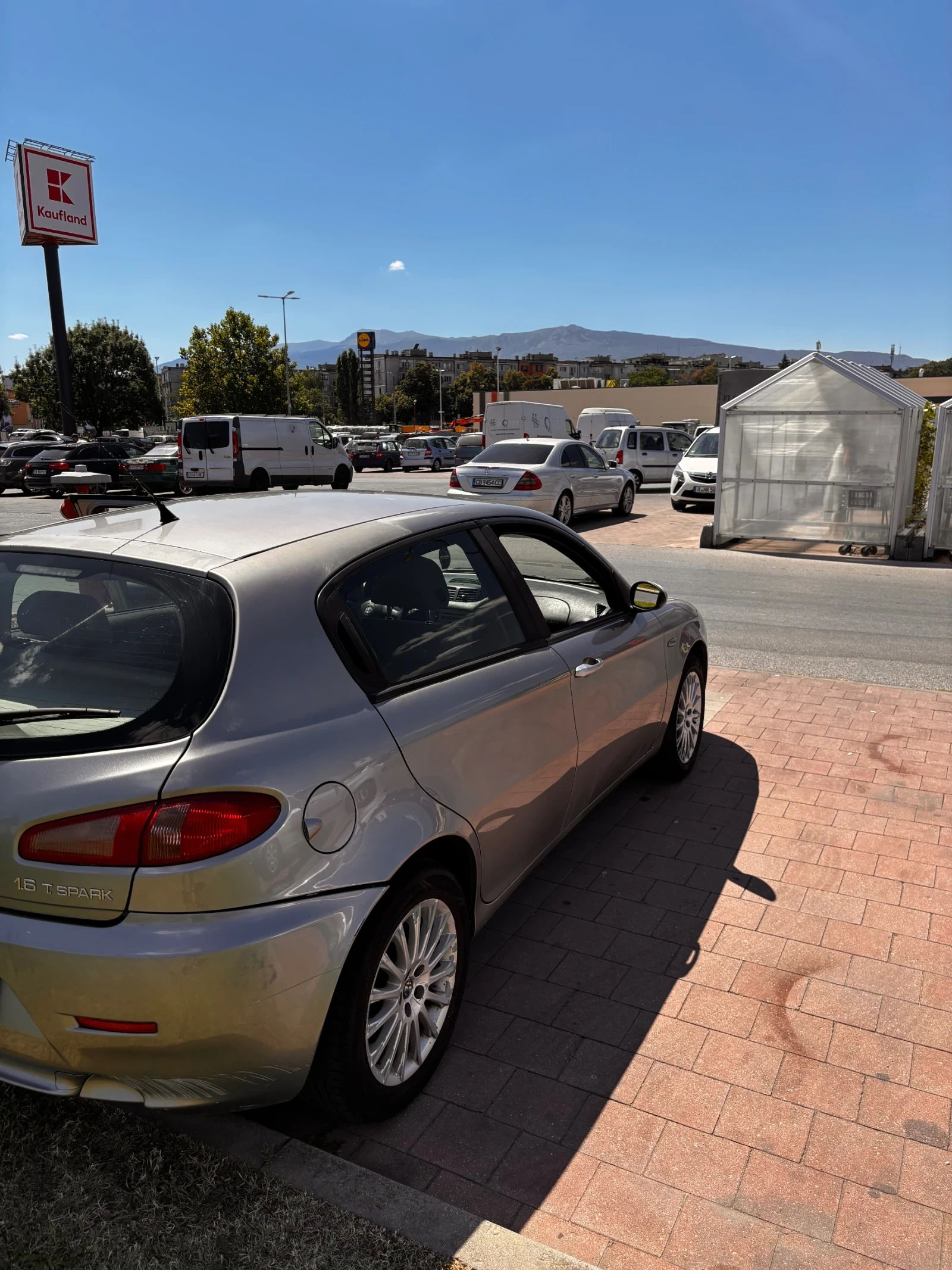 Alfa Romeo 147, снимка 2 - Автомобили и джипове - 55682451