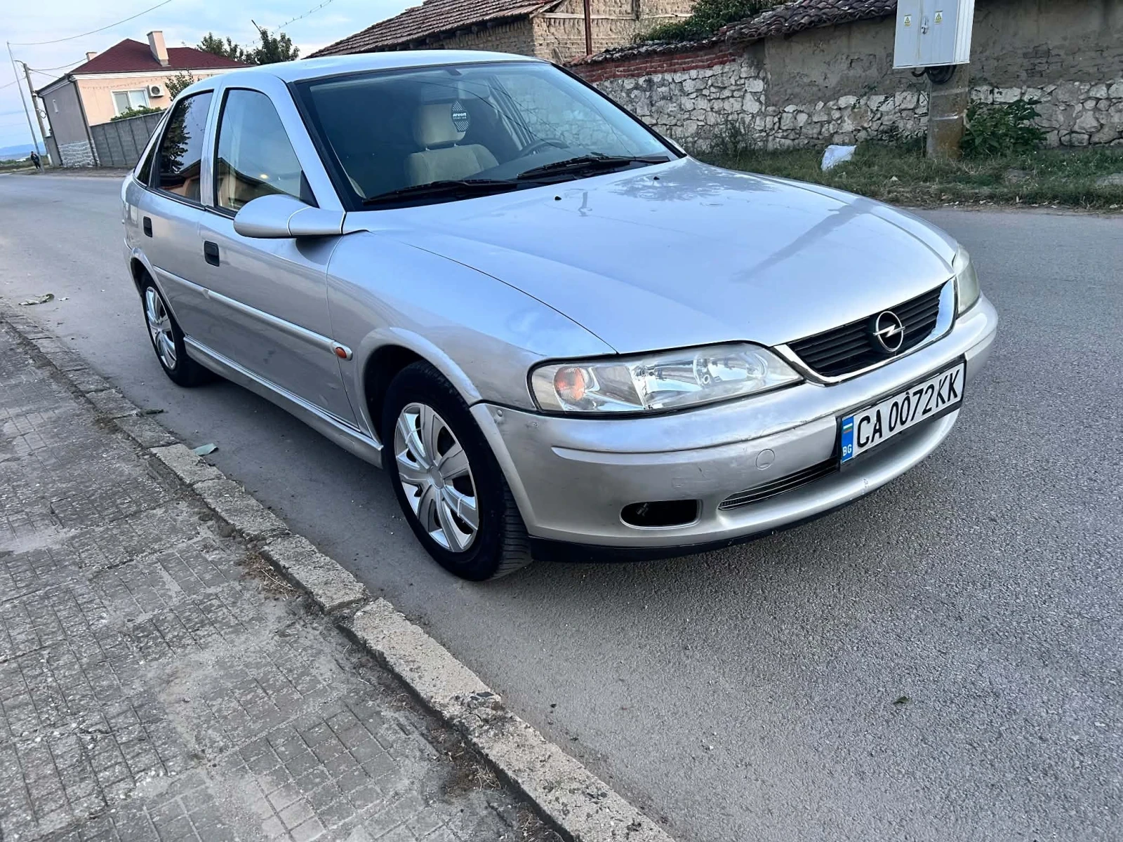 Opel Vectra 1.6 Бензин, снимка 7 - Автомобили и джипове - 56230136