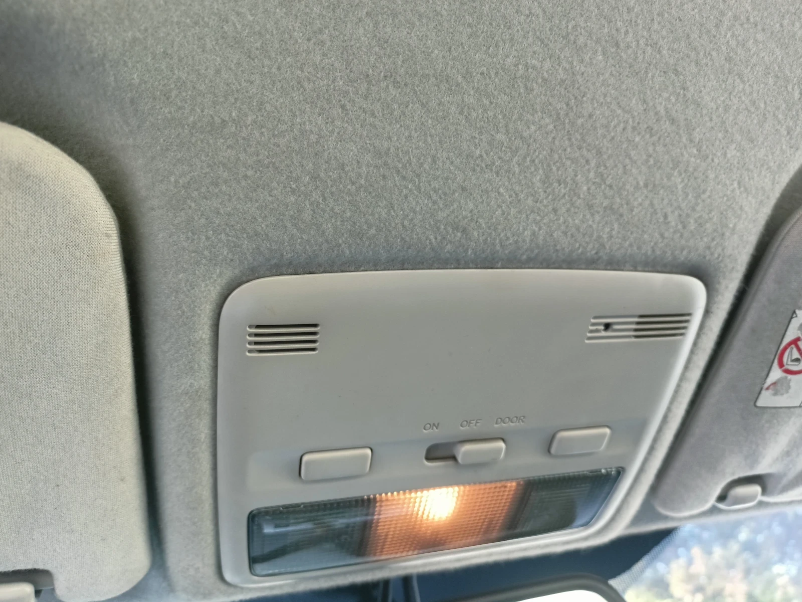 Toyota Corolla verso, снимка 9 - Автомобили и джипове - 56247113